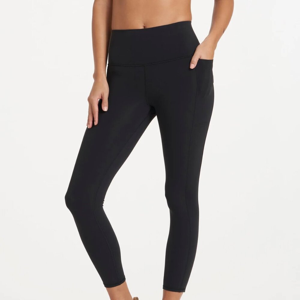 Vuori Studio Pocket Legging-Short